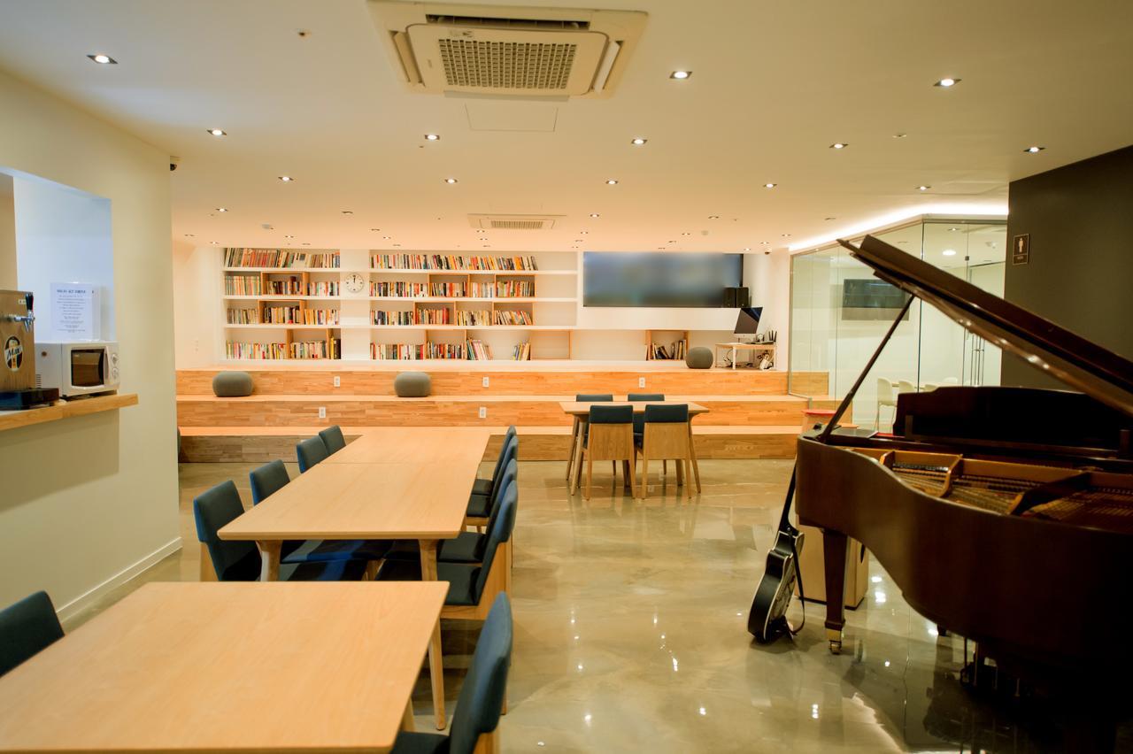 Nobunpang Guesthouse Jeju Bagian luar foto