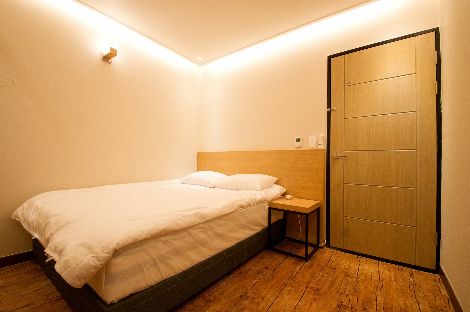 Nobunpang Guesthouse Jeju Bagian luar foto